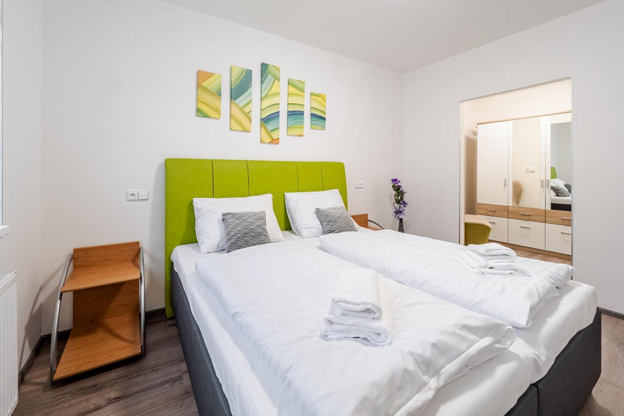 Private Luxury Apartments Frymburk Oda fotoğraf